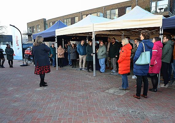 Feestelijk moment oplevering 36 sociale huurwoningen Landgoed in den Houte